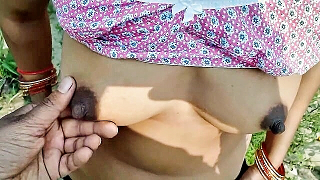Village Bhabhi - hd video of a desi village girl getting fucked outside by her boyfriend Ts