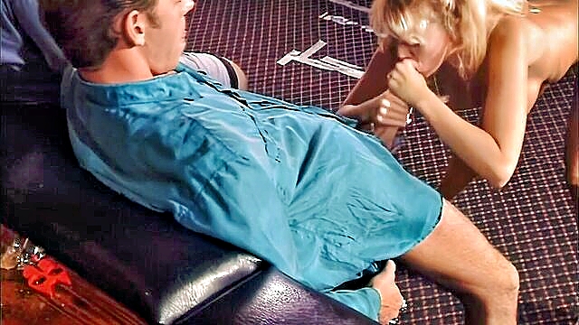 Jenna Jameson - jenna jamesons wild bar encounter with jinx in hd