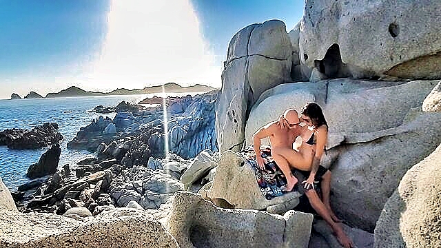 Ocean - big boobs and big cock a russian amateurs wild public sex adventure