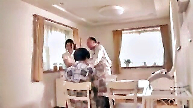 no asian girls fucking in this video : margarita11