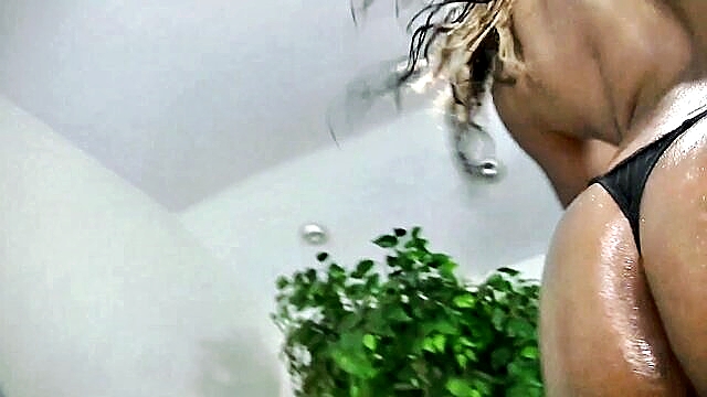 big ass, creampie, ebony - wild african beauty gets wild and creamed