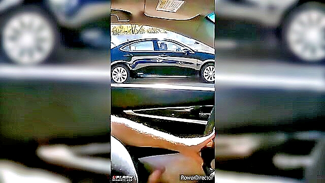 indian amateur shares a quick glimpse of his dick on the highway : xlindgren