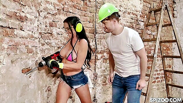 Texas Patti - busty milf texas patti teaches new trainee the ropes Spizoo