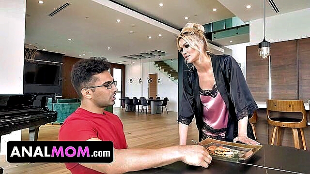 Cherry Kiss - stepmoms determined to help stepson with a steamy lesson Anal Mom