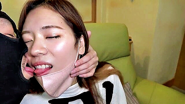 amateur, asian amateur, asian - asian amateur gets down and dirty in hot video