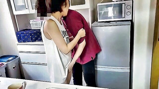 asian, 素人, amateur - amateur asian girl gets her pussy stretched in hardcore doggy style