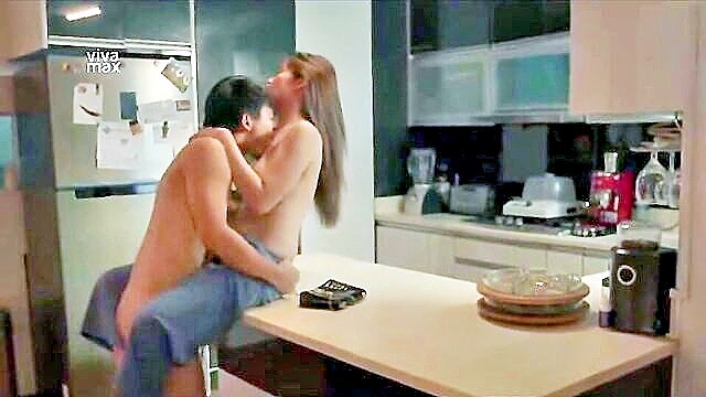 sultry pinay stars in steamy intimate encounter on xxx tube video : Ara