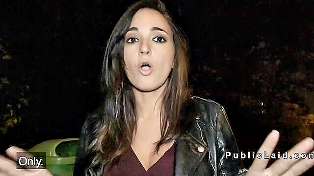public agent seduces girlfriend leading to steamy outdoor encounter : Public Agent
