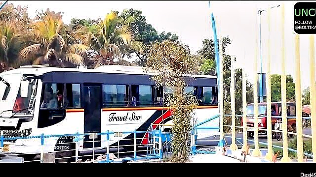Indian bhabhi, Indian wife, Desi Bhabhi - desi moms public bus ride leads to erotic encounters