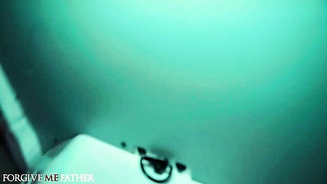 deviante 1 blonde milf blindfolded hd xxx : Deviante 1