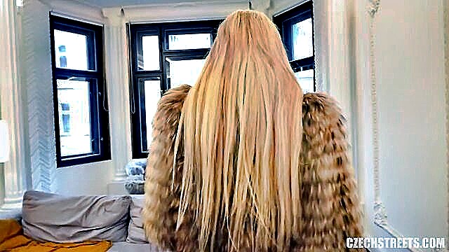 A fair-haired Czech beauty receives a street blowjob and a mouthful of jizz in user-supplied HD porn.