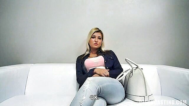 hq video of amateur with a round ass riding cock : ama