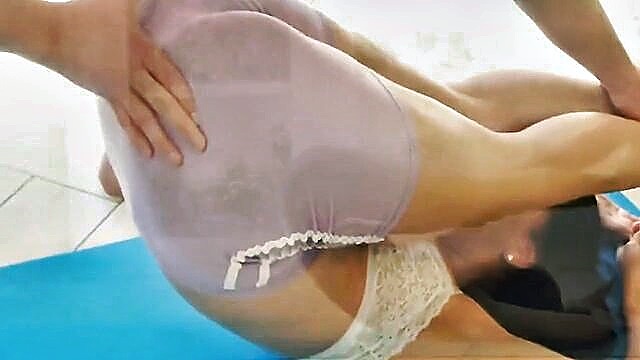 lexis flexible yoga skills lead to amateur anal and cream pie xxx com hd : Lexi