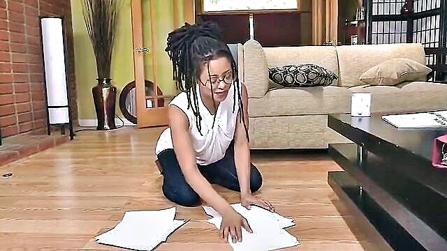Queen - ebony queen blowjobs