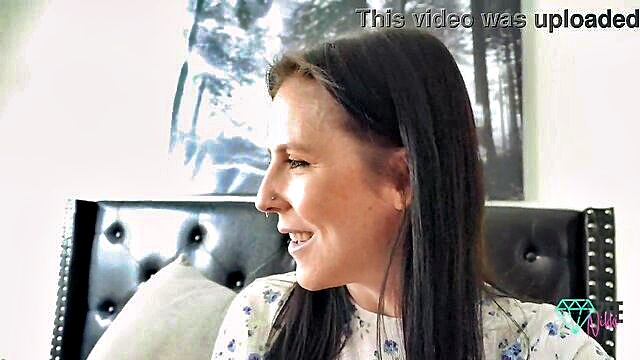 Nikki Zee - she does it better porn video Nikki Zee