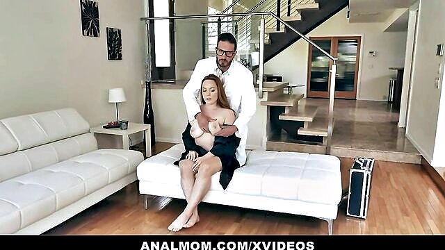 Summer Hart - busty wife ass fucked AnalMom