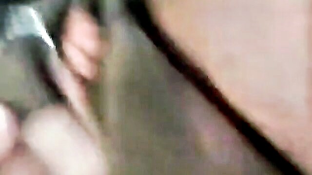 masturbate, labia, black - ebony beauty explores her voluptuous pussy in reality porn video