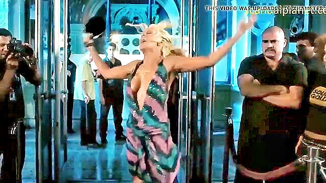 Jenny McCarthy - jenny mccarthys assets on display at nightclub and disco omer_weber
