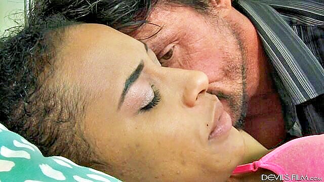 Jazzy Jamison - stepdads surprise ebony pornstars intimate moment in room Cums