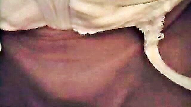 amateur, standing 69, vietnam girl - vietnamese beauty explores kinky standing 69 in hd