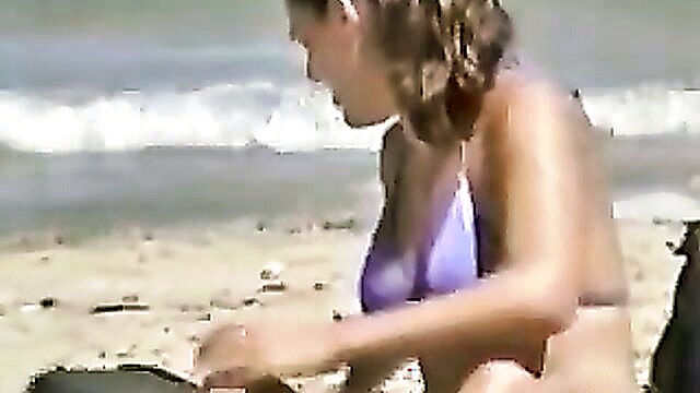 voyeur camera captures unsuspecting booty filled moments on miami beach : grady_joaquin