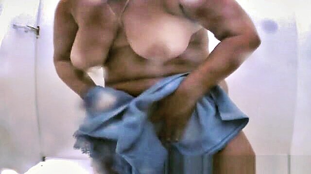 amateur russian couples beach time turns into a steamy xxx video full : tfeest