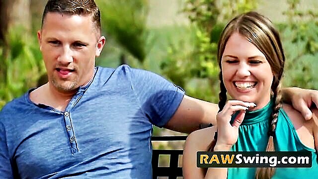 amateur couples explore desires in luxe red room : Slxswing73